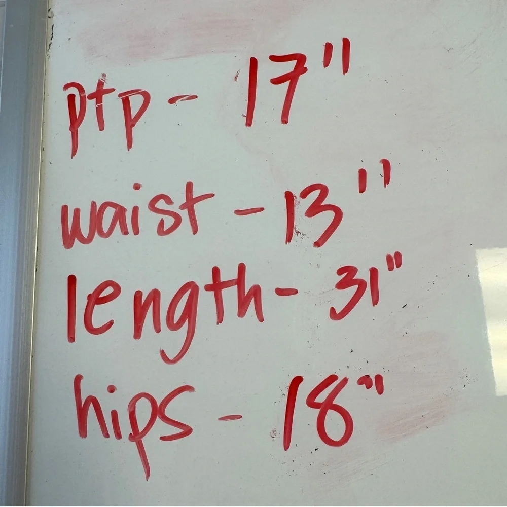 Adelyn Rae Sleeveless Floral Crochet Overlay Nude Lining Lavender Lace Romper XS - Picture 14 of 14